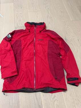 Musto BR1 Red Waterproof Hooded Sailing Jacket Women's Size 16 US 12